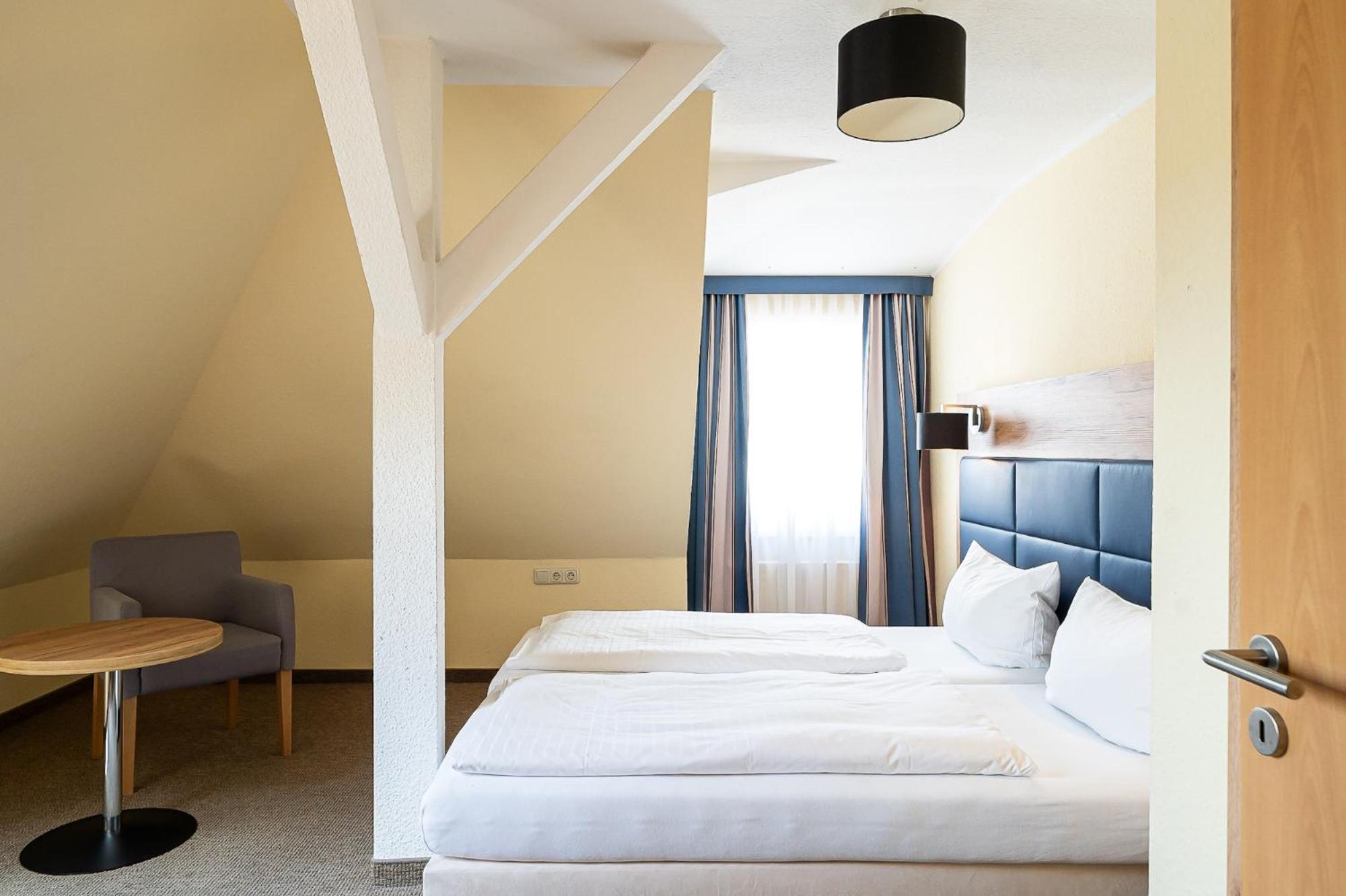 Hotel Sleepbeeone Wilhelmshaven Extérieur photo