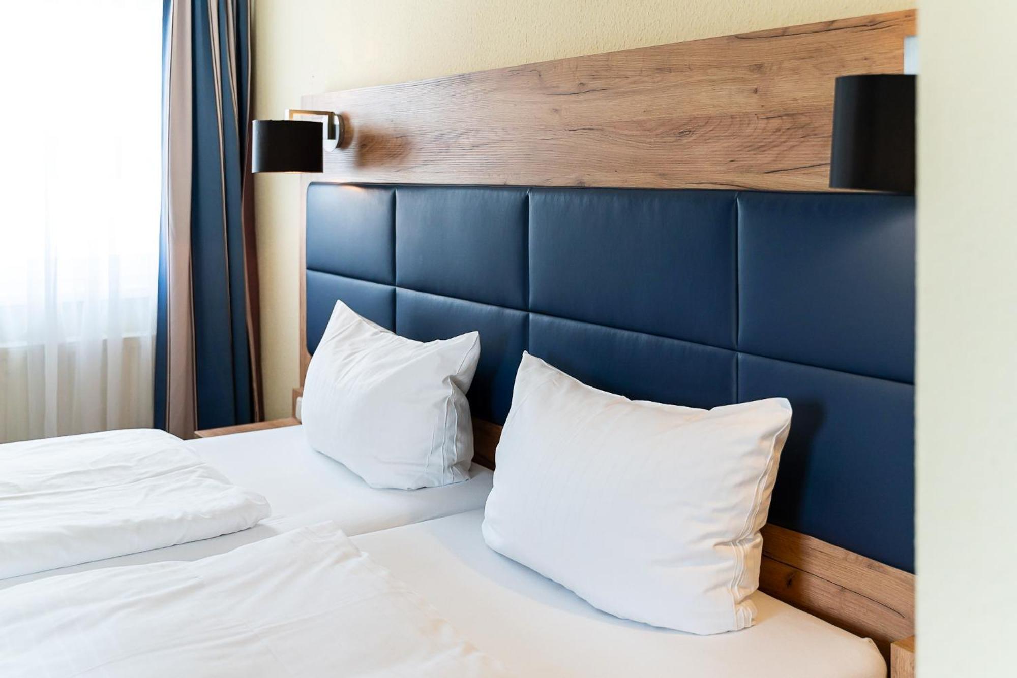 Hotel Sleepbeeone Wilhelmshaven Extérieur photo