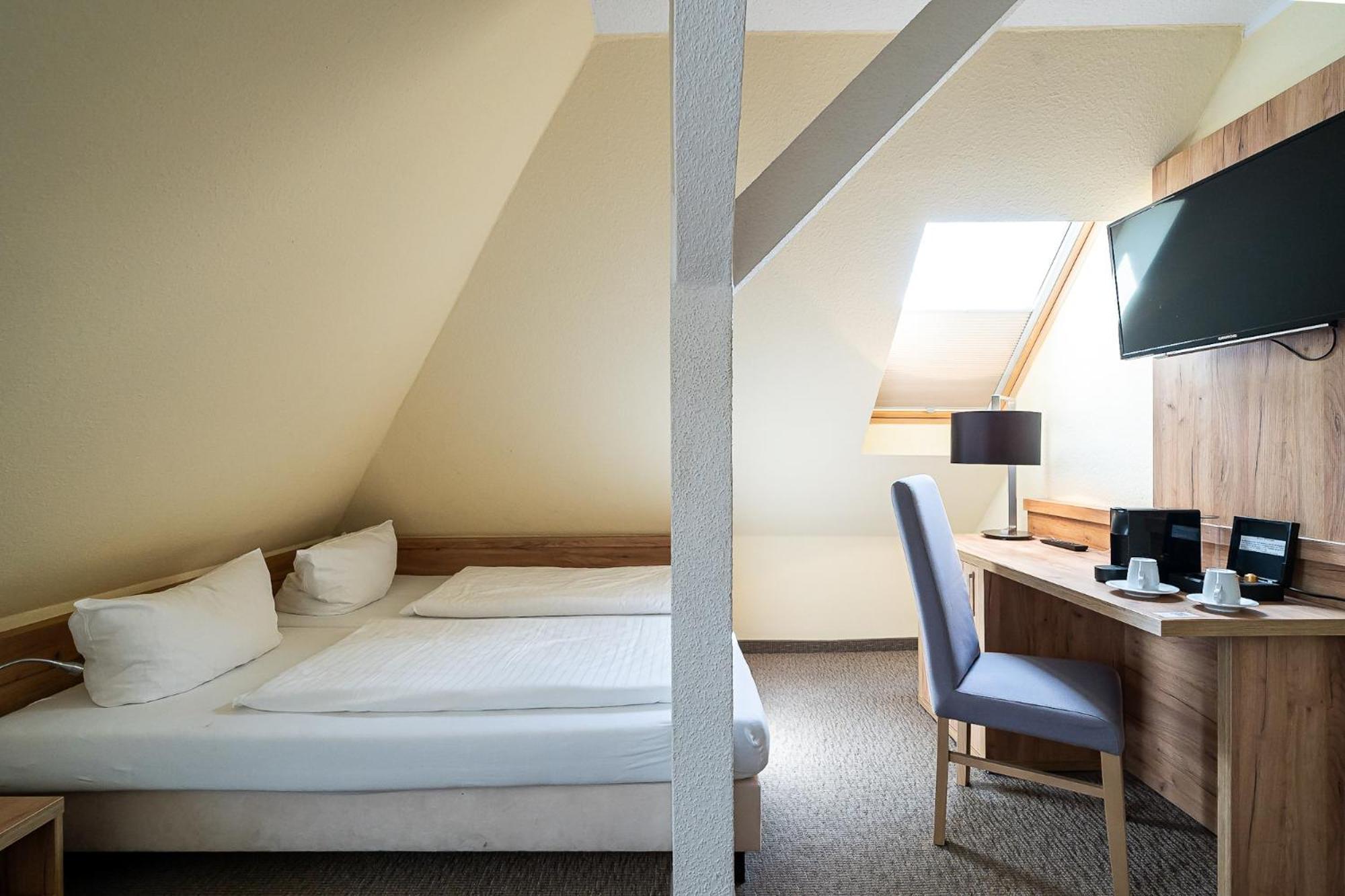 Hotel Sleepbeeone Wilhelmshaven Extérieur photo
