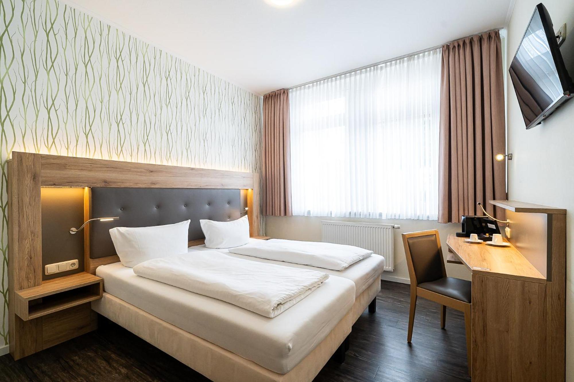 Hotel Sleepbeeone Wilhelmshaven Extérieur photo