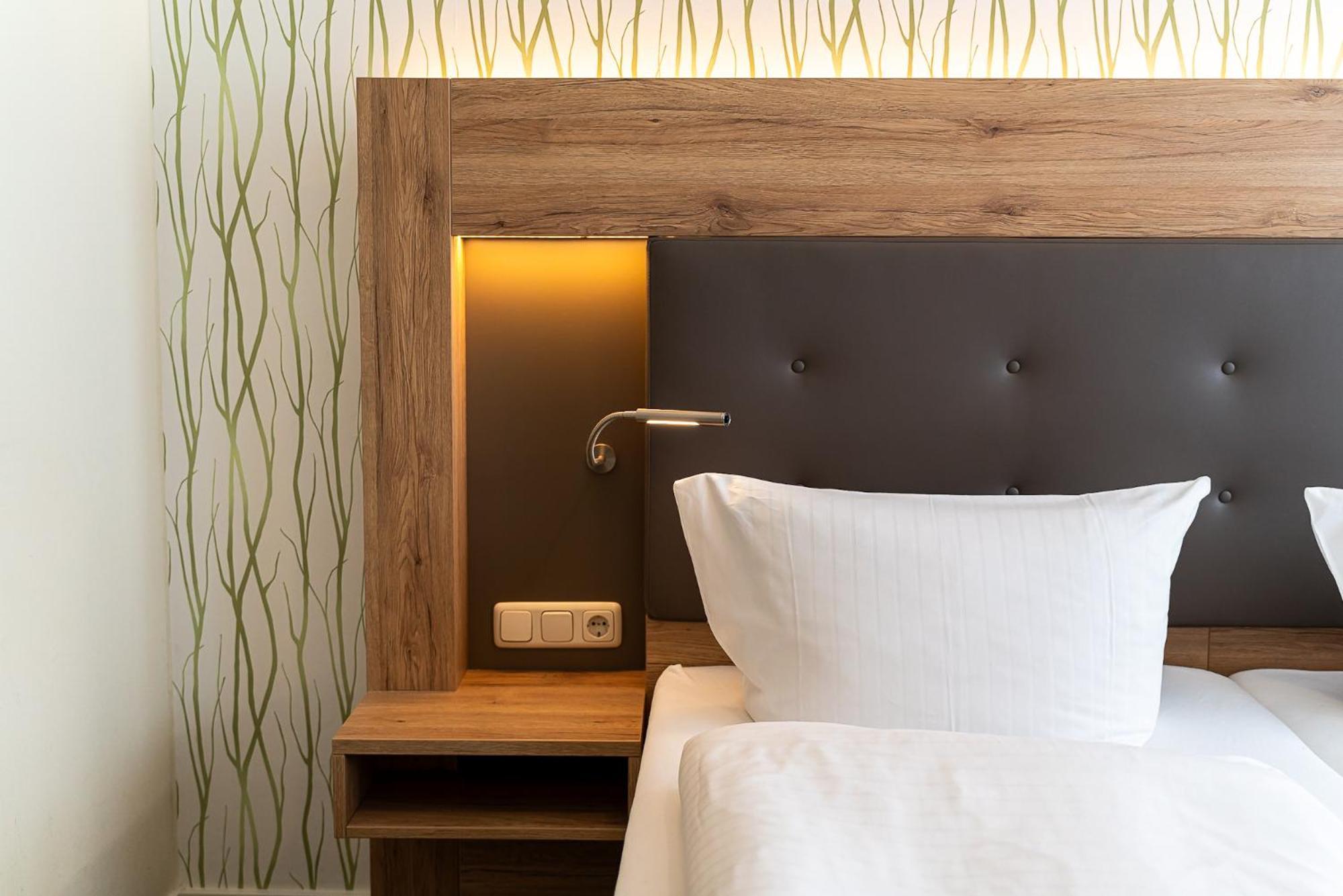 Hotel Sleepbeeone Wilhelmshaven Extérieur photo
