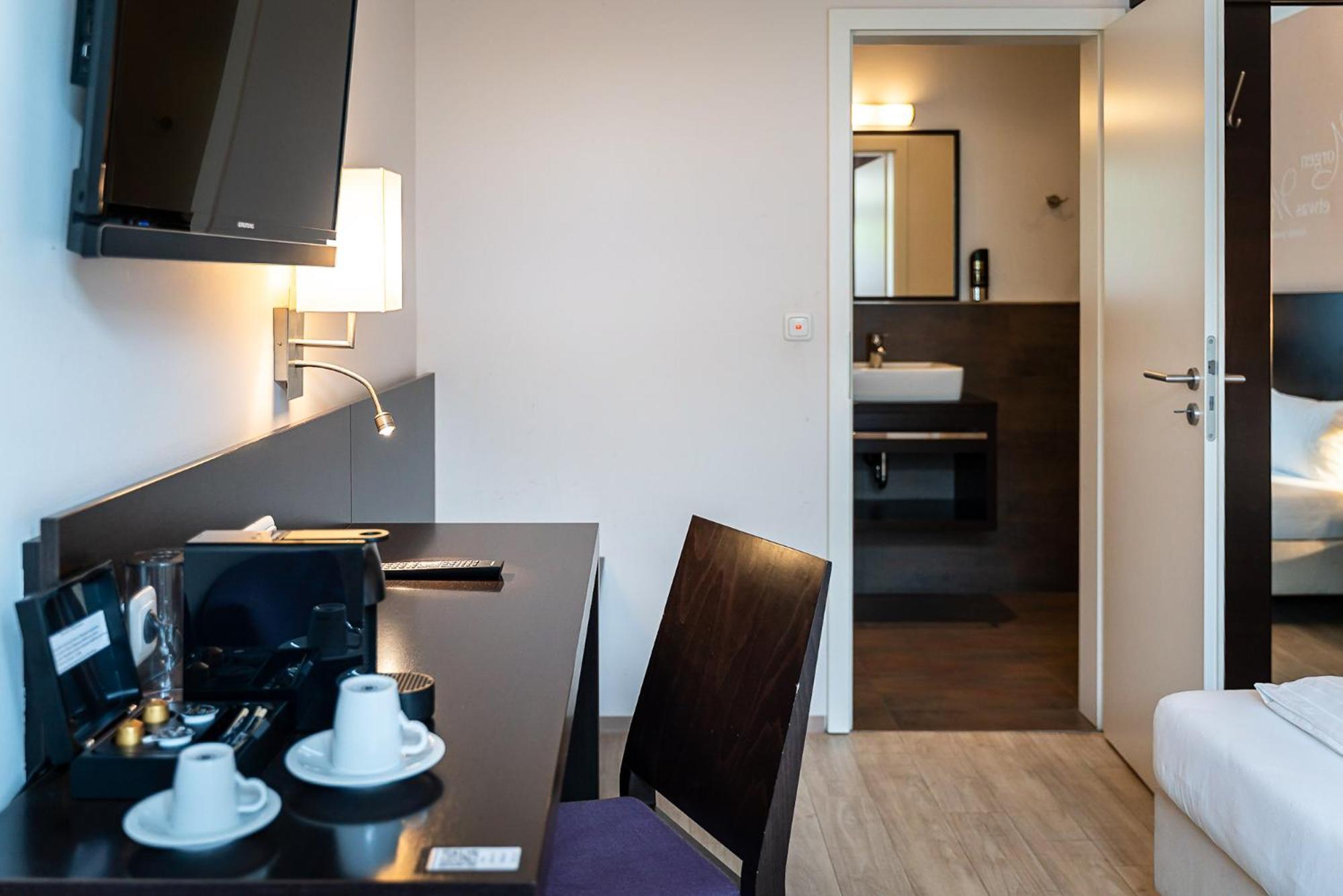 Hotel Sleepbeeone Wilhelmshaven Extérieur photo