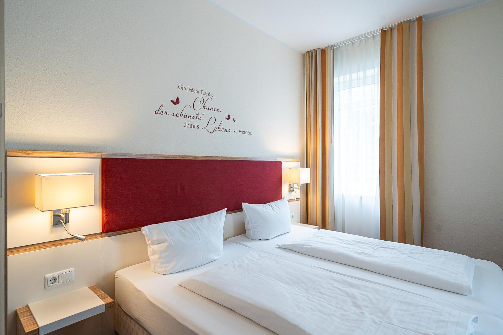 Hotel Sleepbeeone Wilhelmshaven Extérieur photo