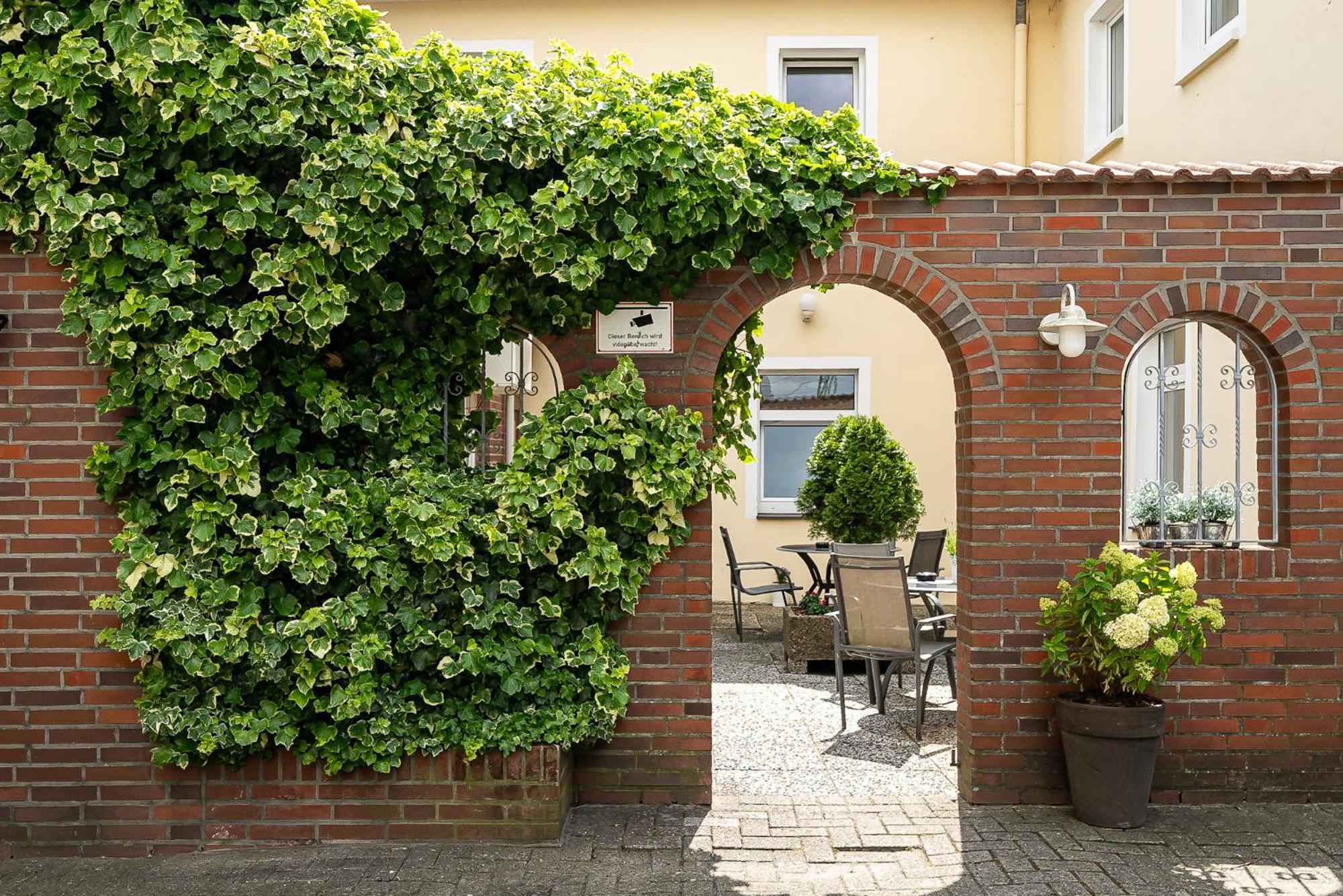 Hotel Sleepbeeone Wilhelmshaven Extérieur photo