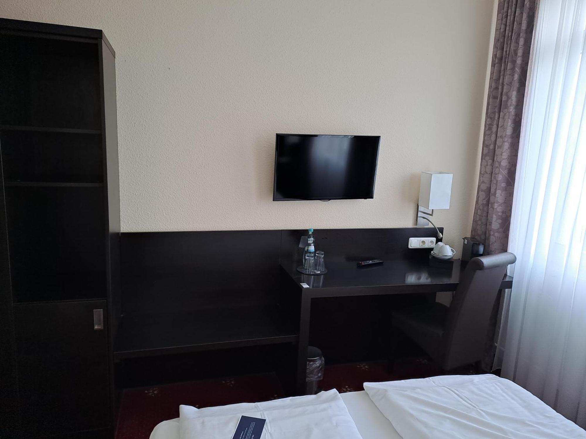 Hotel Sleepbeeone Wilhelmshaven Extérieur photo