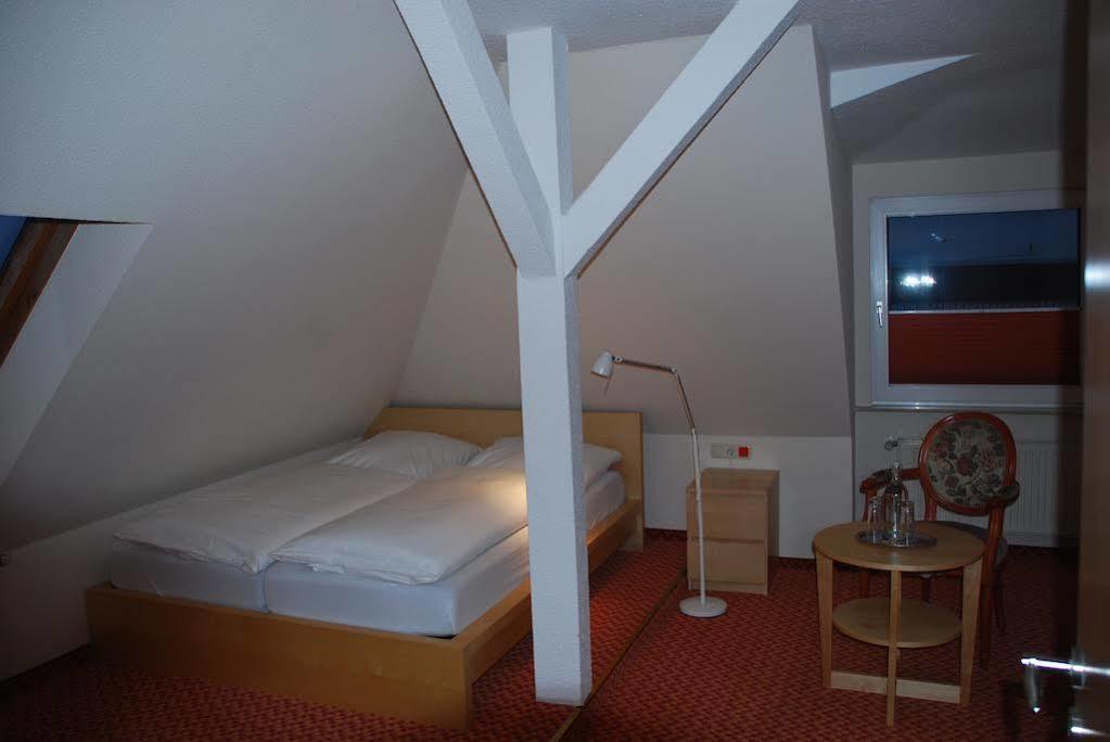 Hotel Sleepbeeone Wilhelmshaven Extérieur photo